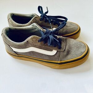 VANS Old Skool Grey Gum Sole Skate Shoes Little Kid sz 1